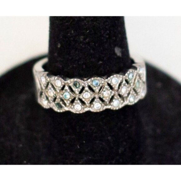 Size 7, Vintage Lovely Checkered Rhinestones Silver Tone Ring by Avon - A26 - Picture 1 of 4